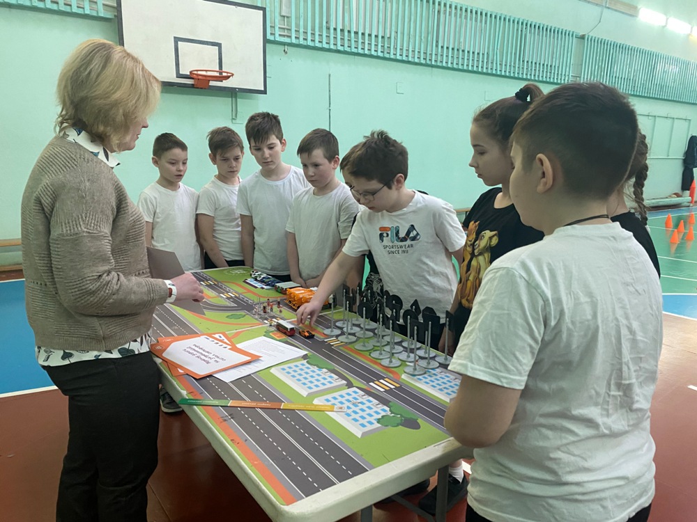 «Лаборатории безопасности».