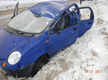 Госавтоинспекторы назвали наиболее опасные ошибки автолюбителей на зимних дорогах.